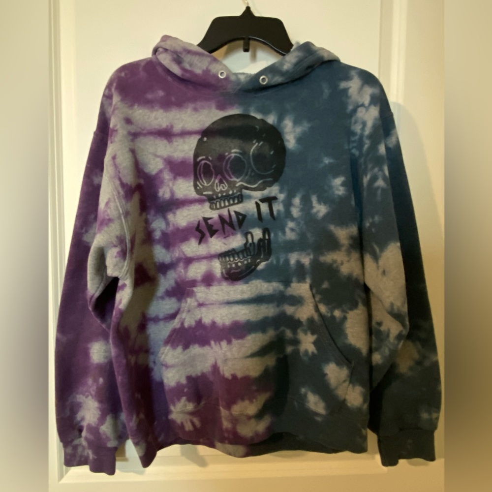 Fruit of the Loom Purple and Blue Tie-Dye Hoodie with Skull Graphic